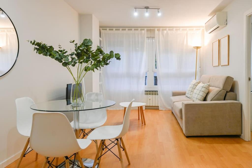 For You Rentals Piso Amplio Y Calido En Madrid Temporal Jml41 외부 사진
